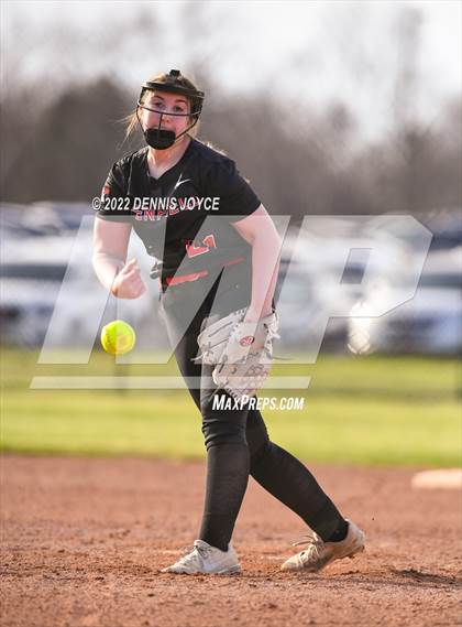 Thumbnail 2 in Penfield vs. Fairport photogallery.