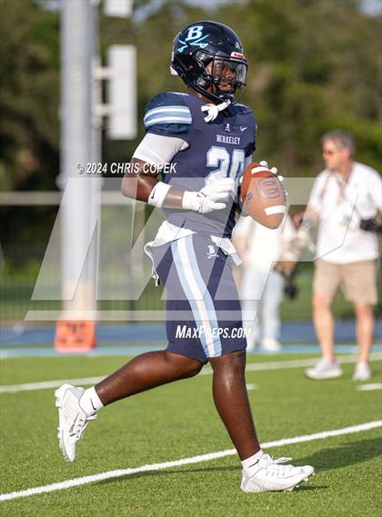 Thumbnail 3 in Carrollwood Day @ Berkeley Prep photogallery.