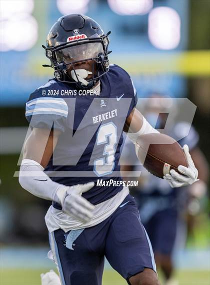 Thumbnail 2 in Carrollwood Day @ Berkeley Prep photogallery.