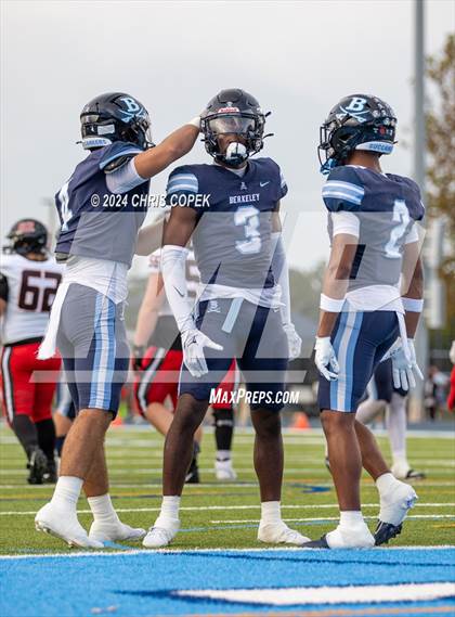 Thumbnail 1 in Carrollwood Day @ Berkeley Prep photogallery.