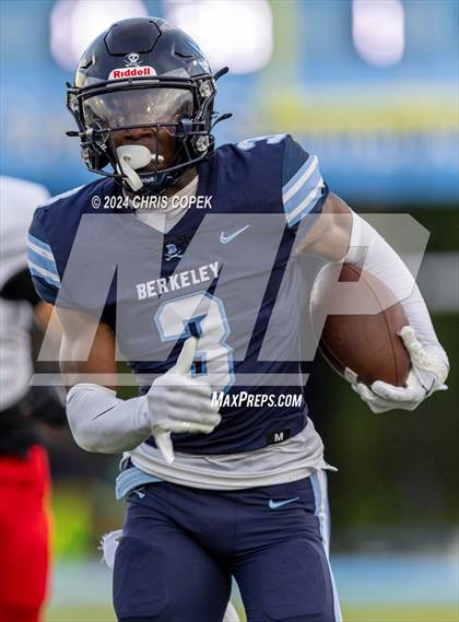 Thumbnail 1 in Carrollwood Day @ Berkeley Prep photogallery.