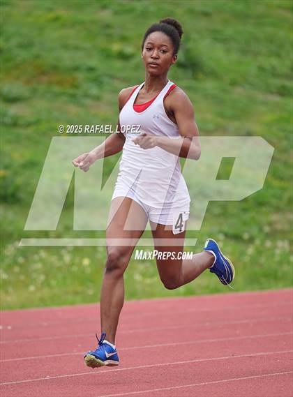 Thumbnail 3 in Dave Bethany Relays (400M) photogallery.