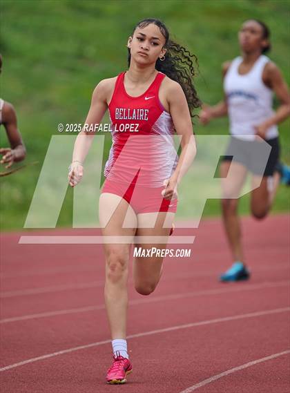 Thumbnail 2 in Dave Bethany Relays (400M) photogallery.
