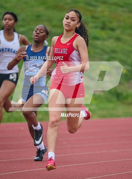 Thumbnail 1 in Dave Bethany Relays (400M) photogallery.