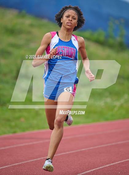 Thumbnail 2 in Dave Bethany Relays (400M) photogallery.