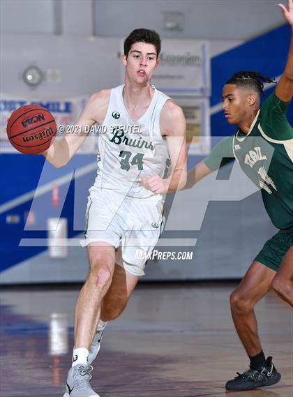 Thumbnail 2 in Monterey Trail vs. Ponderosa (Stan Harms Classic) photogallery.