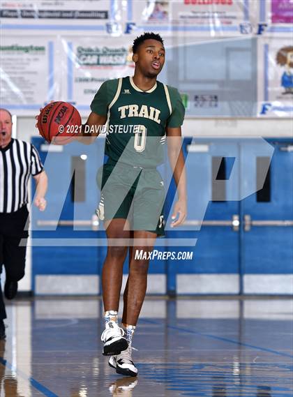 Thumbnail 2 in Monterey Trail vs. Ponderosa (Stan Harms Classic) photogallery.