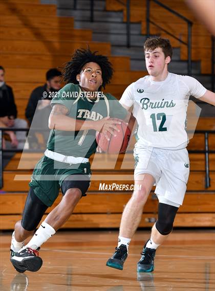Thumbnail 2 in Monterey Trail vs. Ponderosa (Stan Harms Classic) photogallery.