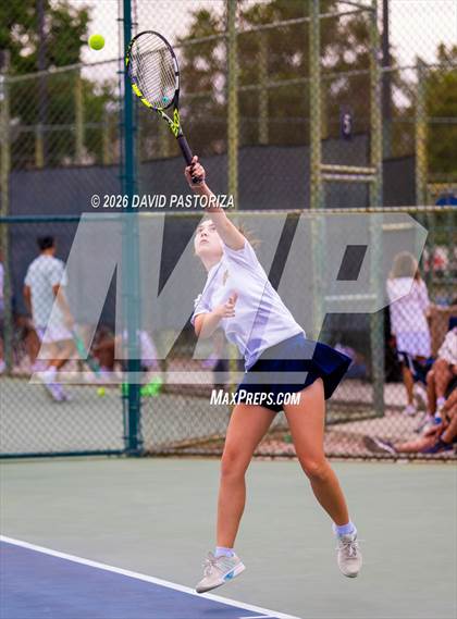 Thumbnail 1 in AIA D3 Singles Finals photogallery.