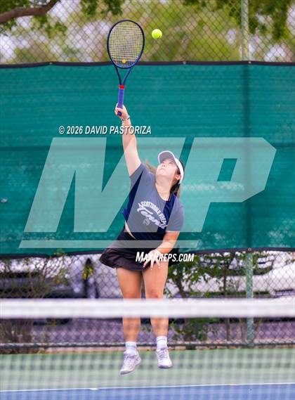 Thumbnail 2 in AIA D3 Singles Finals photogallery.