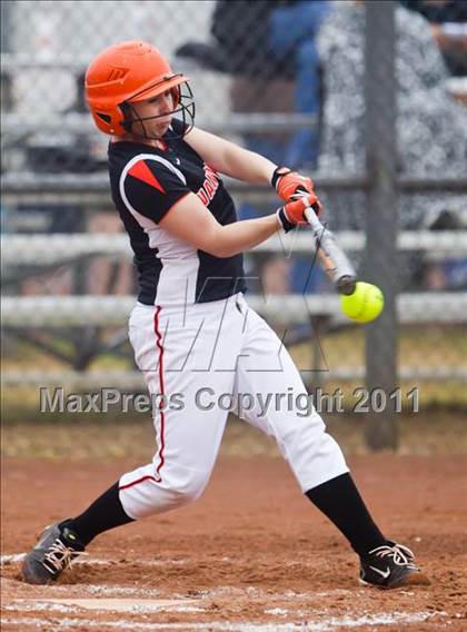 Thumbnail 2 in Angleton vs Van Vleck (First Capitol Classic) photogallery.
