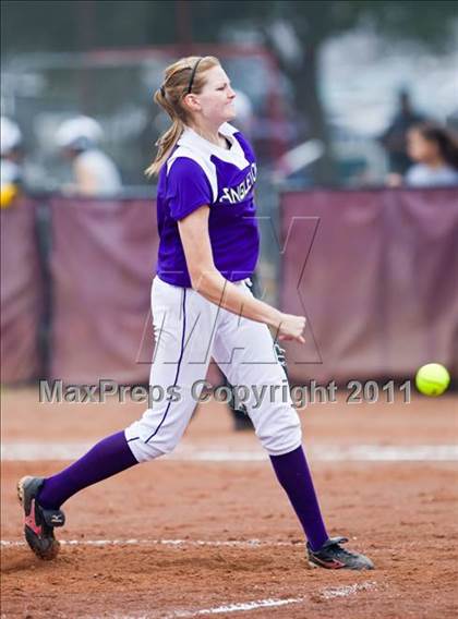 Thumbnail 3 in Angleton vs Van Vleck (First Capitol Classic) photogallery.