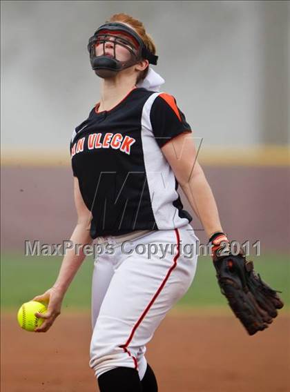Thumbnail 3 in Angleton vs Van Vleck (First Capitol Classic) photogallery.