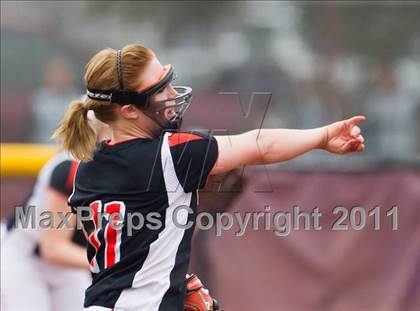 Thumbnail 1 in Angleton vs Van Vleck (First Capitol Classic) photogallery.