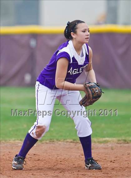 Thumbnail 3 in Angleton vs Van Vleck (First Capitol Classic) photogallery.