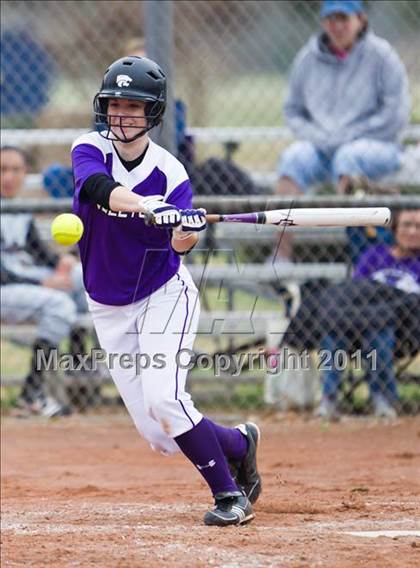 Thumbnail 2 in Angleton vs Van Vleck (First Capitol Classic) photogallery.