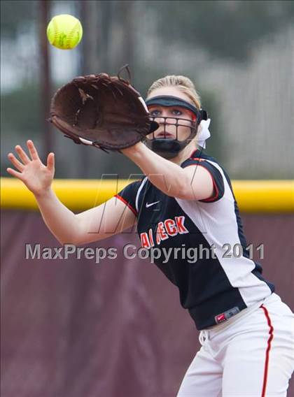 Thumbnail 3 in Angleton vs Van Vleck (First Capitol Classic) photogallery.