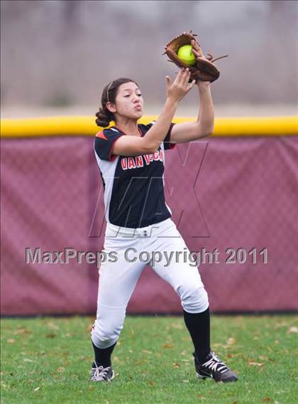 Thumbnail 3 in Angleton vs Van Vleck (First Capitol Classic) photogallery.