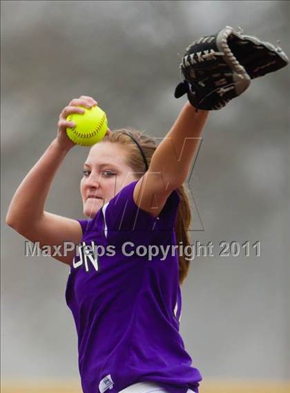 Thumbnail 3 in Angleton vs Van Vleck (First Capitol Classic) photogallery.