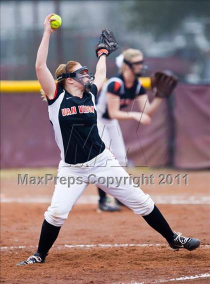 Thumbnail 1 in Angleton vs Van Vleck (First Capitol Classic) photogallery.