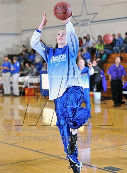 Thumbnail 2 in Clayton vs. Cameron photogallery.