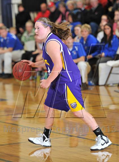 Thumbnail 2 in Clayton vs. Cameron photogallery.