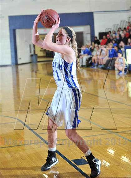 Thumbnail 2 in Clayton vs. Cameron photogallery.
