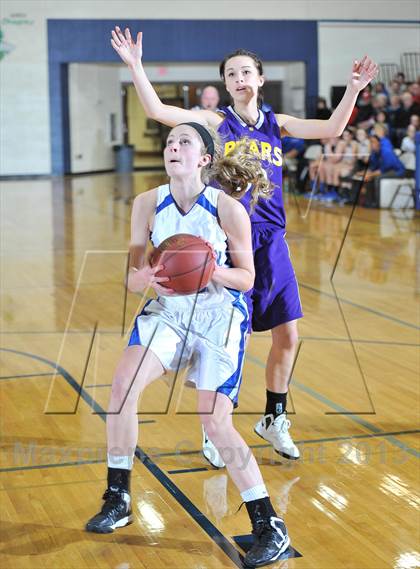 Thumbnail 2 in Clayton vs. Cameron photogallery.