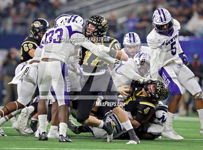 Thumbnail 3 in Canadian vs. Newton (UIL 3A Division 2 Championship) photogallery.