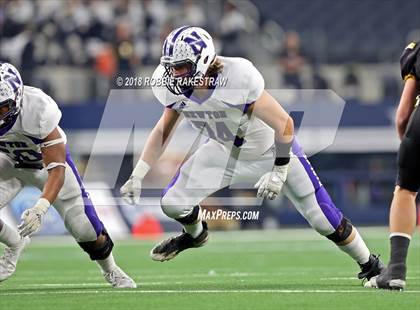 Thumbnail 2 in Canadian vs. Newton (UIL 3A Division 2 Championship) photogallery.
