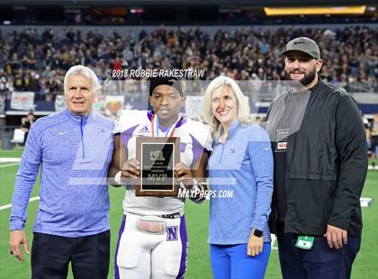 Thumbnail 3 in Canadian vs. Newton (UIL 3A Division 2 Championship) photogallery.