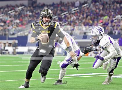 Thumbnail 1 in Canadian vs. Newton (UIL 3A Division 2 Championship) photogallery.