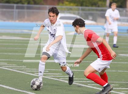 Thumbnail 1 in Carlsbad vs. Montgomery (Grossmont Holiday Tournament) photogallery.