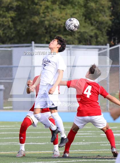 Thumbnail 2 in Carlsbad vs. Montgomery (Grossmont Holiday Tournament) photogallery.