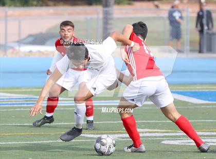 Thumbnail 1 in Carlsbad vs. Montgomery (Grossmont Holiday Tournament) photogallery.