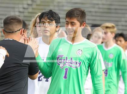 Thumbnail 1 in Carlsbad vs. Montgomery (Grossmont Holiday Tournament) photogallery.