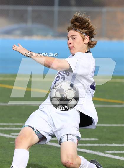 Thumbnail 3 in Carlsbad vs. Montgomery (Grossmont Holiday Tournament) photogallery.
