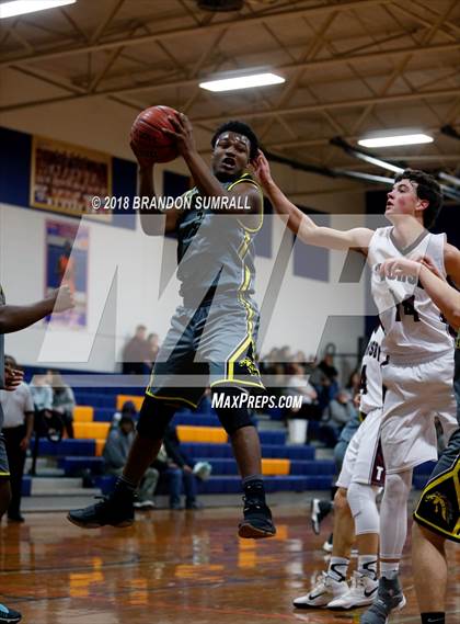 Thumbnail 2 in Isabella vs Thorsby (Chilton County Tournament) photogallery.