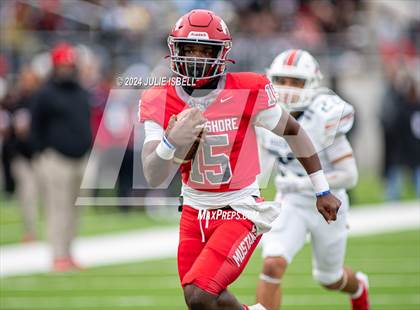 Thumbnail 2 in North Shore vs. Atascocita (UIL 6A D1 Region 3 Football Quarterfinal) photogallery.