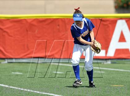 Thumbnail 3 in Fountain Valley @ Orange Lutheran (Game 2) photogallery.