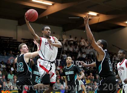 Thumbnail 1 in Salesian vs. Sheldon (CIF NorCal Regional Open Division Semifinal) photogallery.