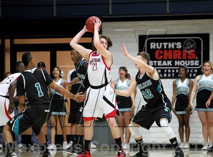 Thumbnail 2 in Salesian vs. Sheldon (CIF NorCal Regional Open Division Semifinal) photogallery.