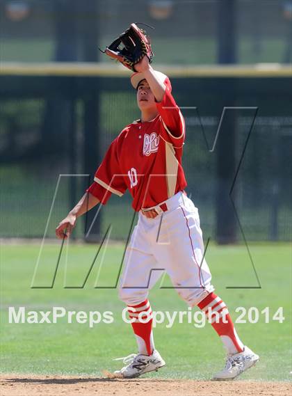 Thumbnail 2 in Tustin @ Orange Lutheran (Game 2) photogallery.