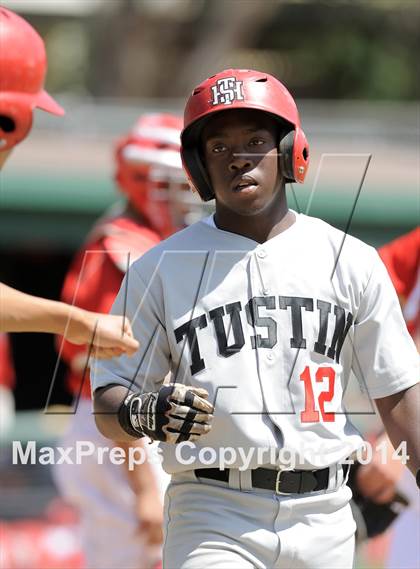 Thumbnail 1 in Tustin @ Orange Lutheran (Game 2) photogallery.