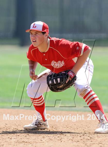 Thumbnail 2 in Tustin @ Orange Lutheran (Game 2) photogallery.