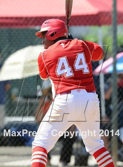 Thumbnail 1 in Tustin @ Orange Lutheran (Game 2) photogallery.