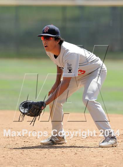 Thumbnail 1 in Tustin @ Orange Lutheran (Game 2) photogallery.