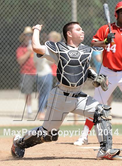 Thumbnail 2 in Tustin @ Orange Lutheran (Game 2) photogallery.