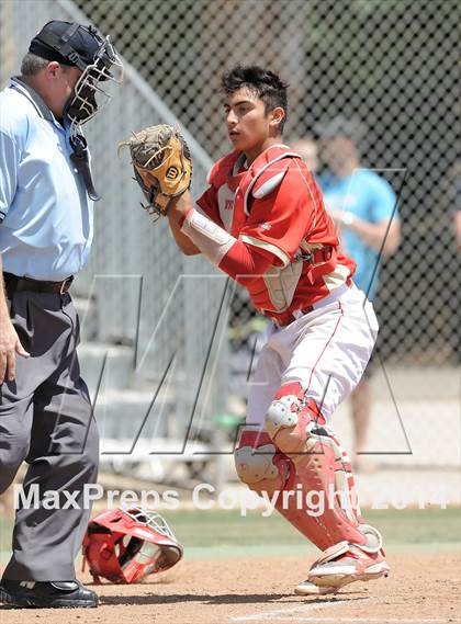 Thumbnail 3 in Tustin @ Orange Lutheran (Game 2) photogallery.
