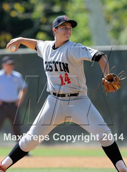 Thumbnail 2 in Tustin @ Orange Lutheran (Game 2) photogallery.